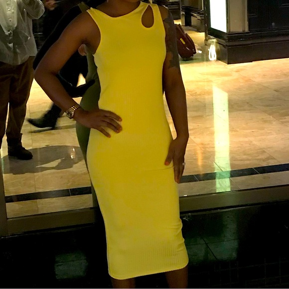 Zara Dresses & Skirts - Zara yellow midi dress size S